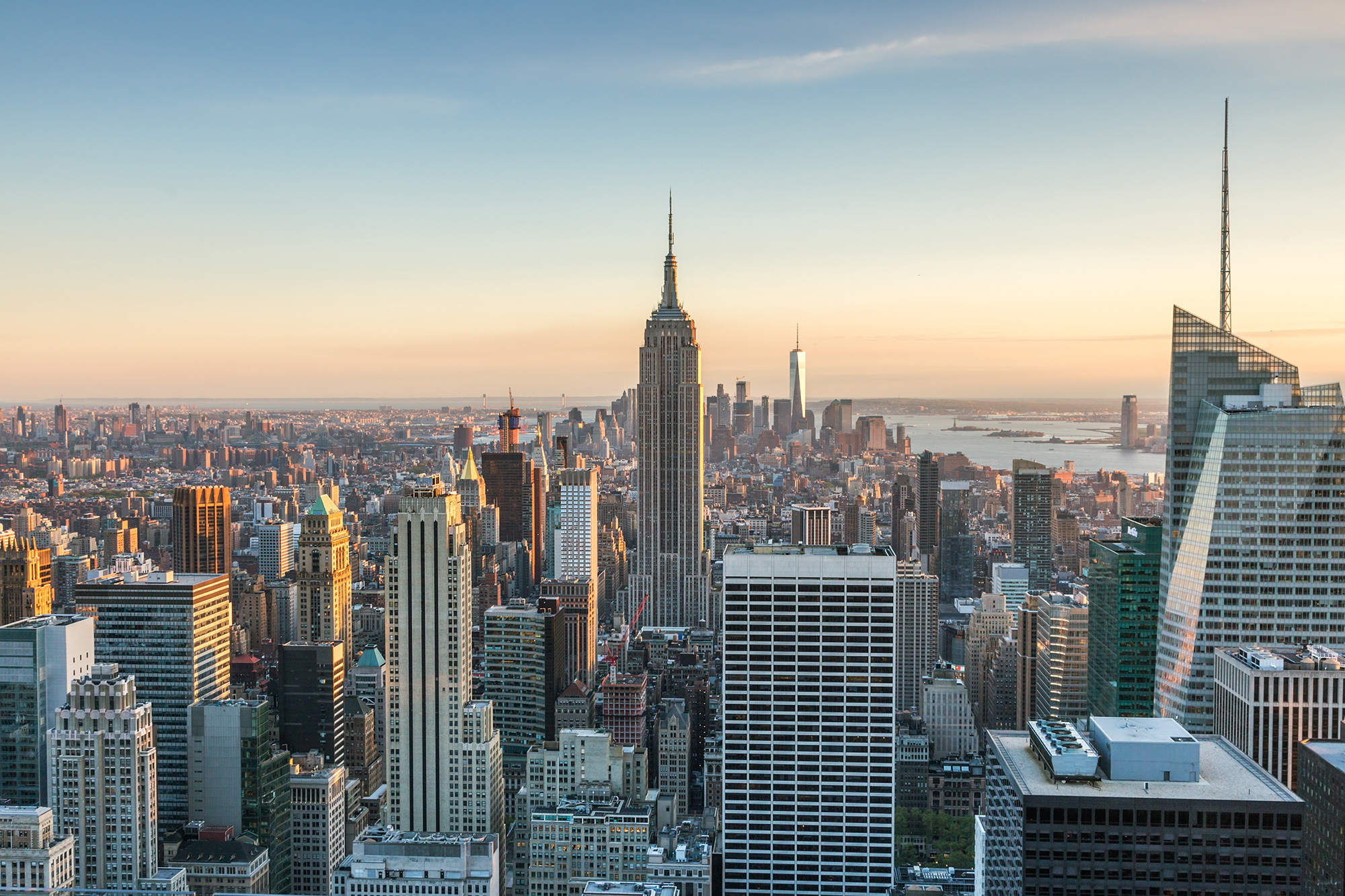 Manhattan Real Estate Sales Plunges 38%